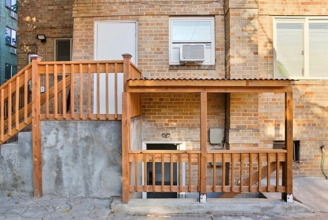 Building Photo - 1366 Lafayette St