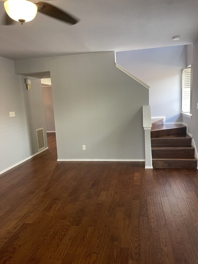 Building Photo - 25118 Flaming Arrow