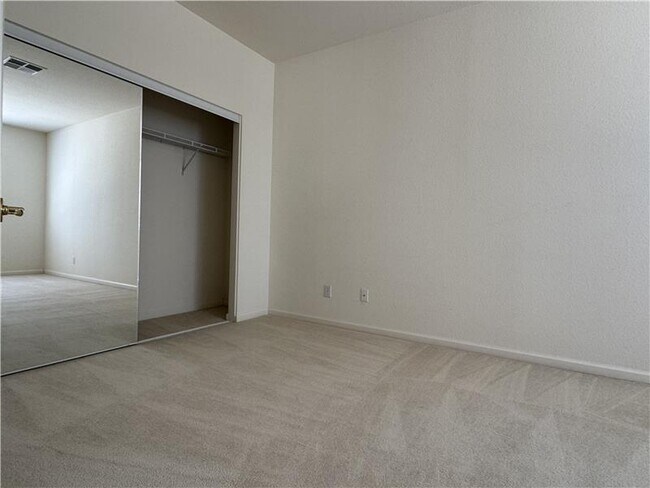 Building Photo - 4641 Palomino Way
