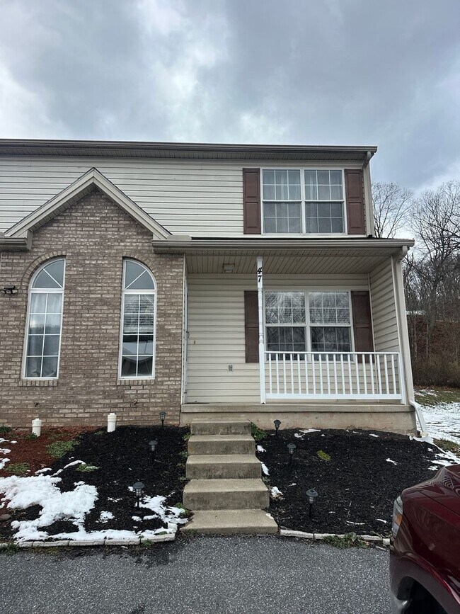 Building Photo - 2 bedroom 2 bathroom home in Duncannon PA!