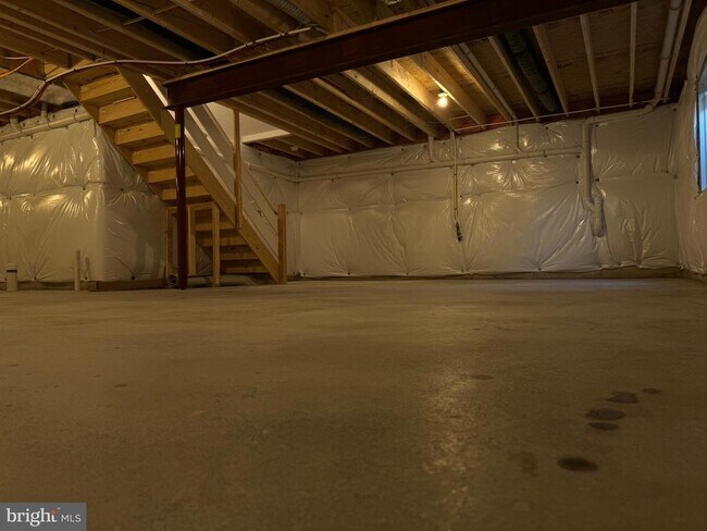 Building Photo - 7 Long Bnd Dr