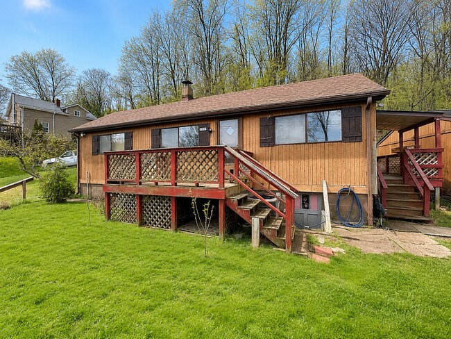 Building Photo - 1445 Hulton Rd