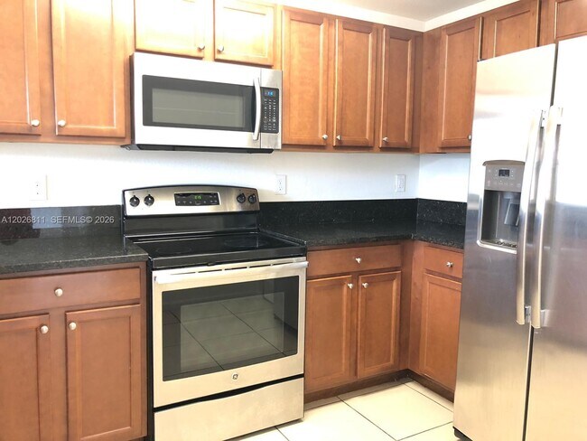 Building Photo - 8960 NW 97th Ave