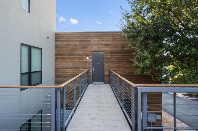 Building Photo - 1101 Ivean Pearson Rd