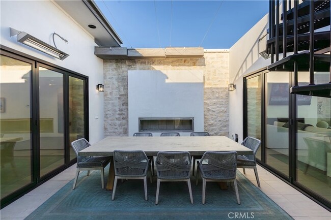 Building Photo - 32492 Azores Rd