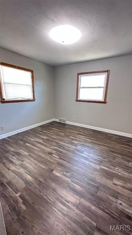 Building Photo - 26 Manor Dr
