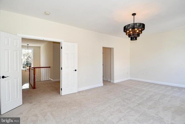 Building Photo - 301 Hillwood Ave