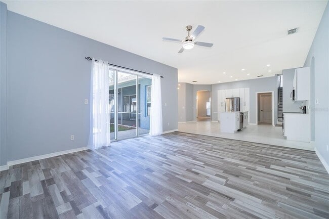 Building Photo - 8119 Lake Crowell Cir