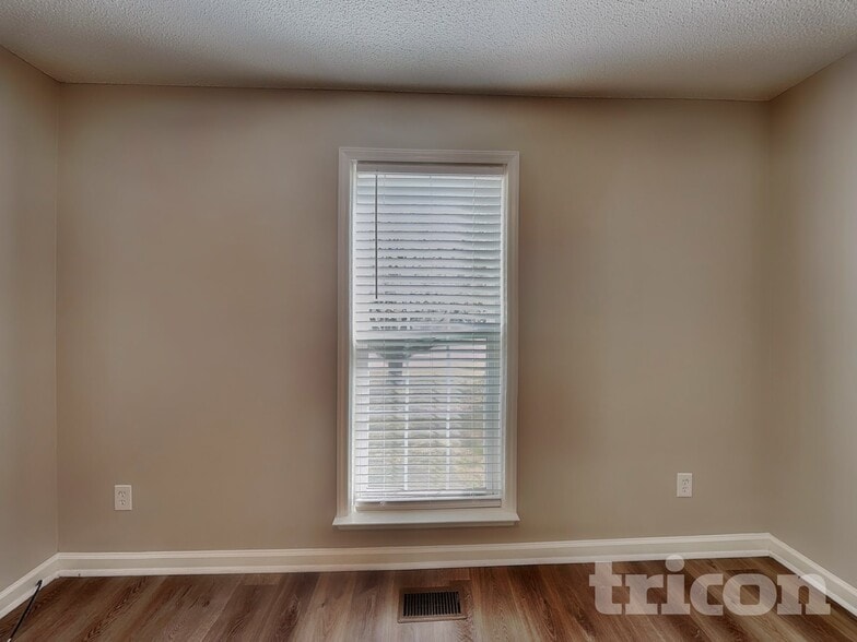 Building Photo - 305 Aqua Marine Ln
