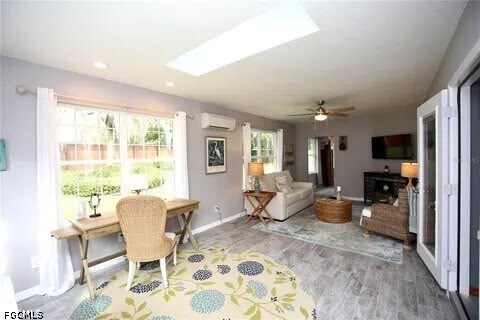 Building Photo - 3650 Creeks Bend Ct E