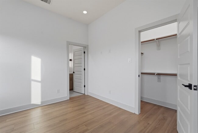 Building Photo - 9819 Turnbow St