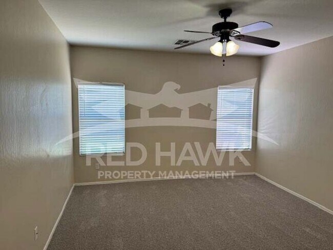 Building Photo - 3065 E Santa Rosa Dr
