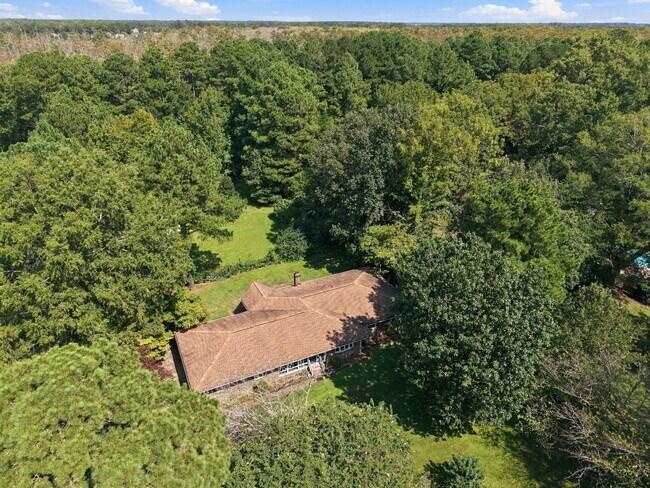 Building Photo - 2260 Indian River Rd
