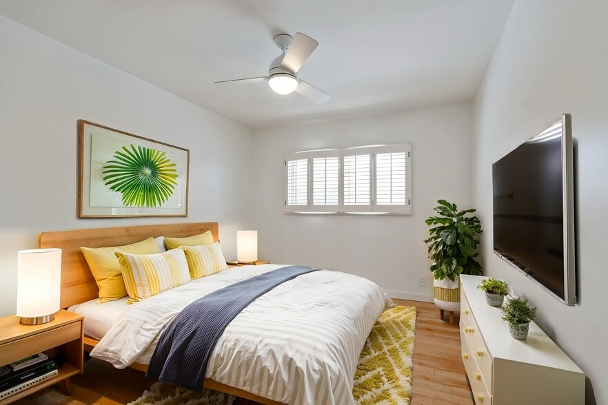 Building Photo - 639 Bay St