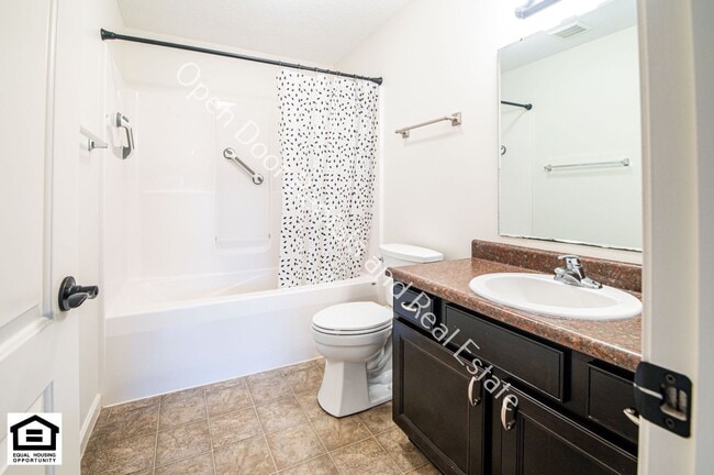 Building Photo - 12595 Shearwater Run