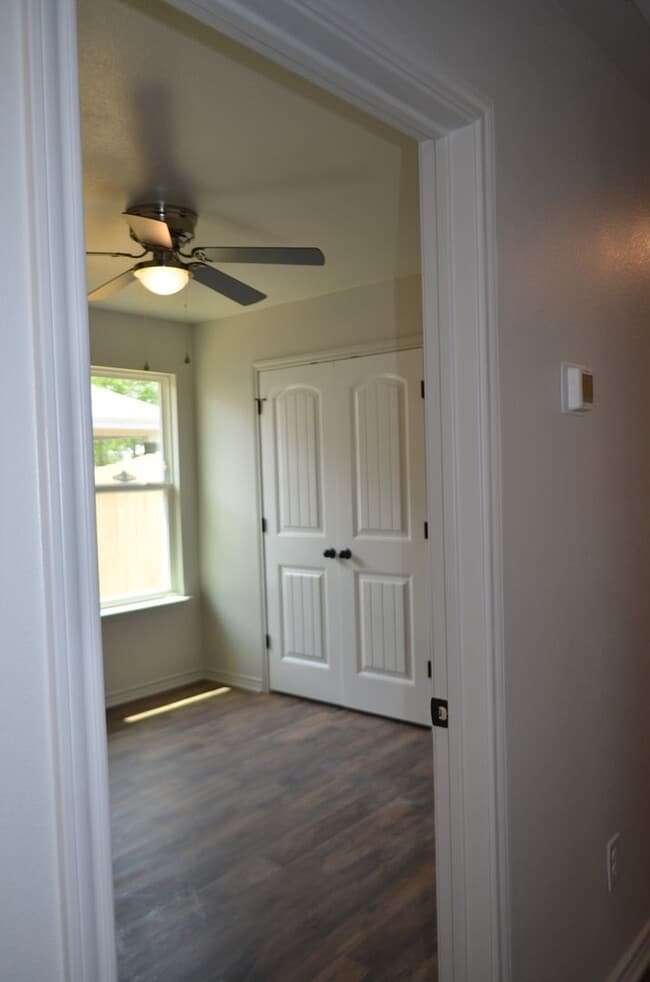 Building Photo - 1826 Castroville Trl