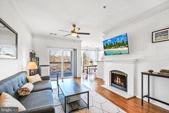 Building Photo - 1530 Spring Gate Dr.