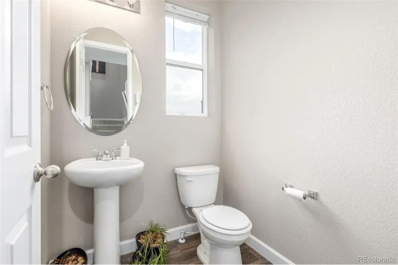 Building Photo - 23614 E 5th Pl