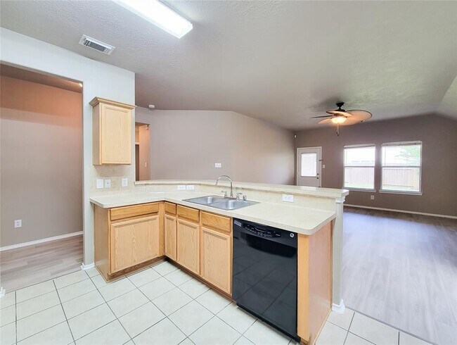 Building Photo - 2731 Trinity Glen Ln