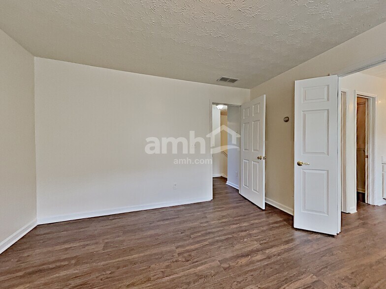 Building Photo - 2693 Waverly Hills Dr
