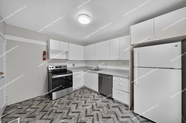 Building Photo - 2322 Fordham St