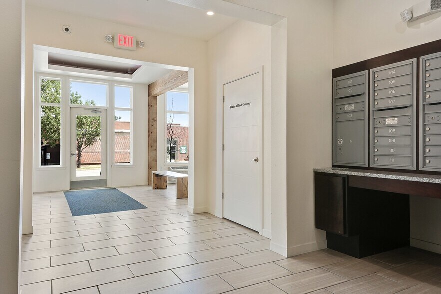 Lofts at Union Hill 2980 Gillham Rd Kansas City MO 64108 Apartment