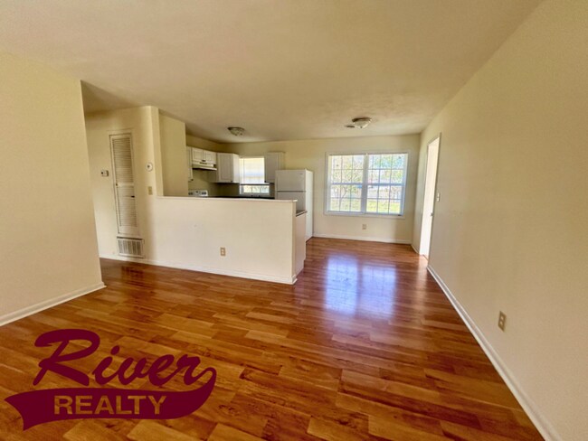 Building Photo - 3211 Kevin Dr