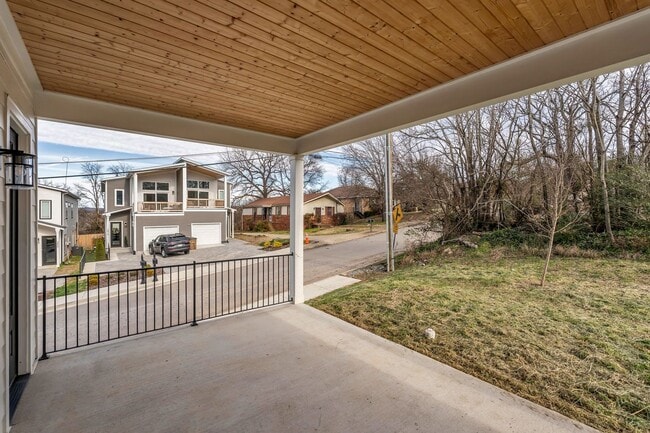 Building Photo - New build in West Nashville!