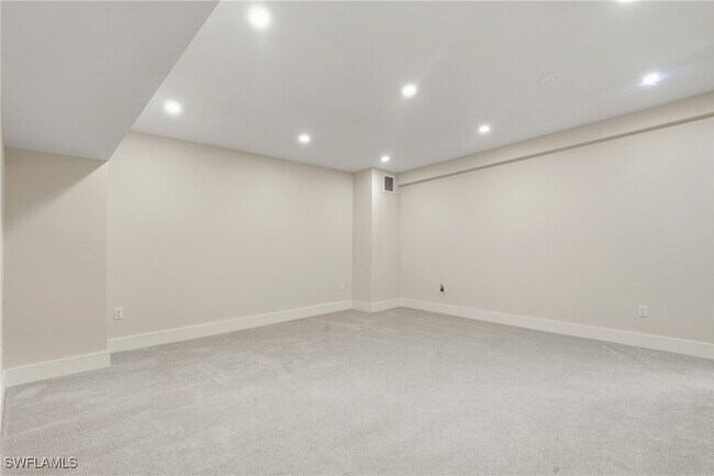 Building Photo - 6070 Lancewood Way