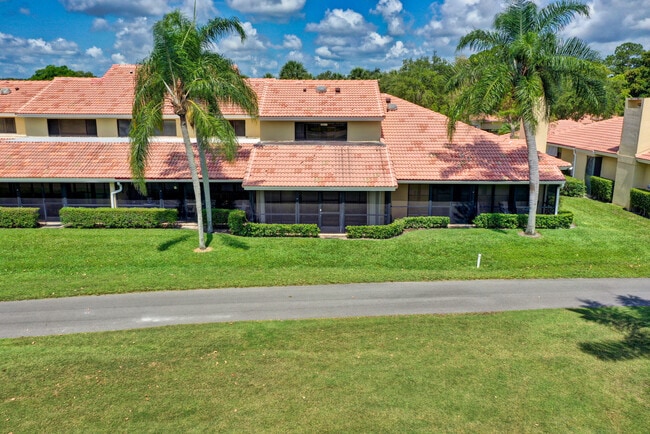 Building Photo - 227 Old Meadow Way
