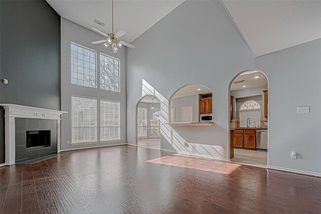 Building Photo - 16523 Pinon Vista Dr