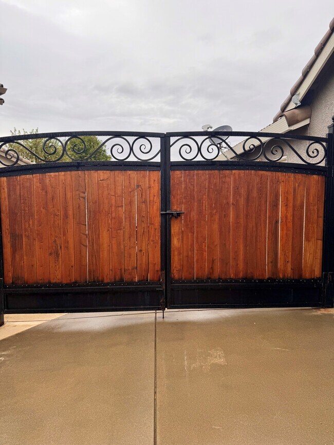 Building Photo - 7125 Bari Ct