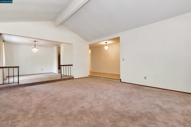 Building Photo - 332 Downham Ct