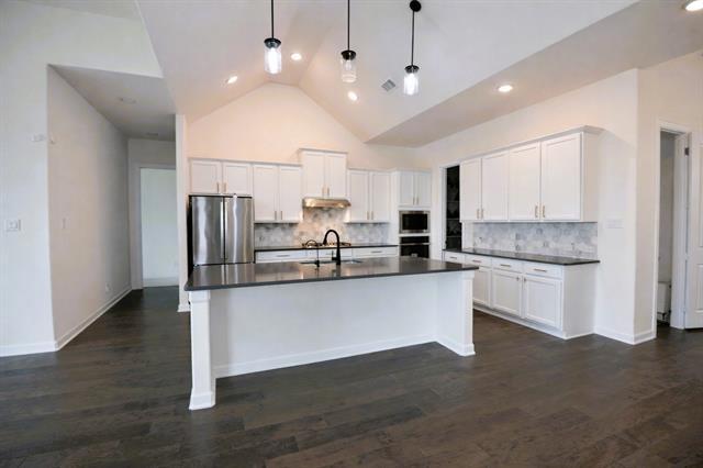 Building Photo - 1819 Navarre Wy