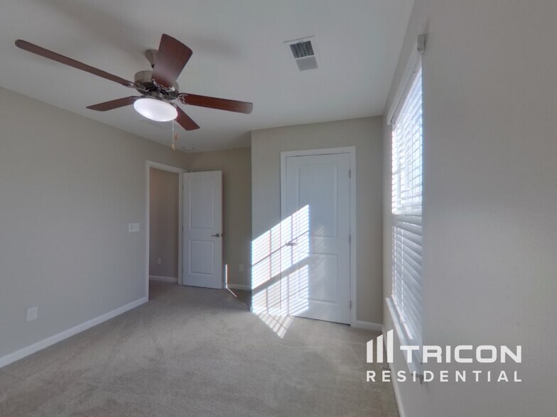 Building Photo - 107 Monocacy Way