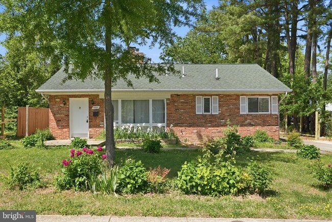 Building Photo - 11000 Park Rd