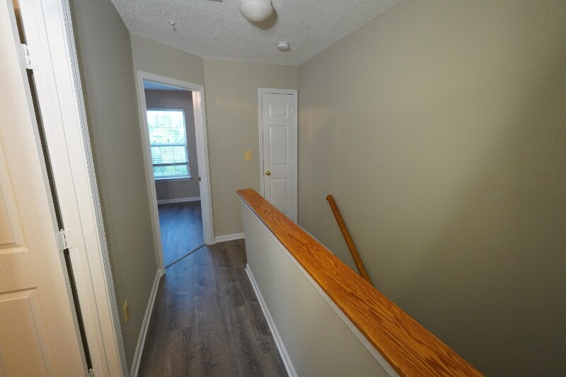 Building Photo - 7480 Catterick Ct