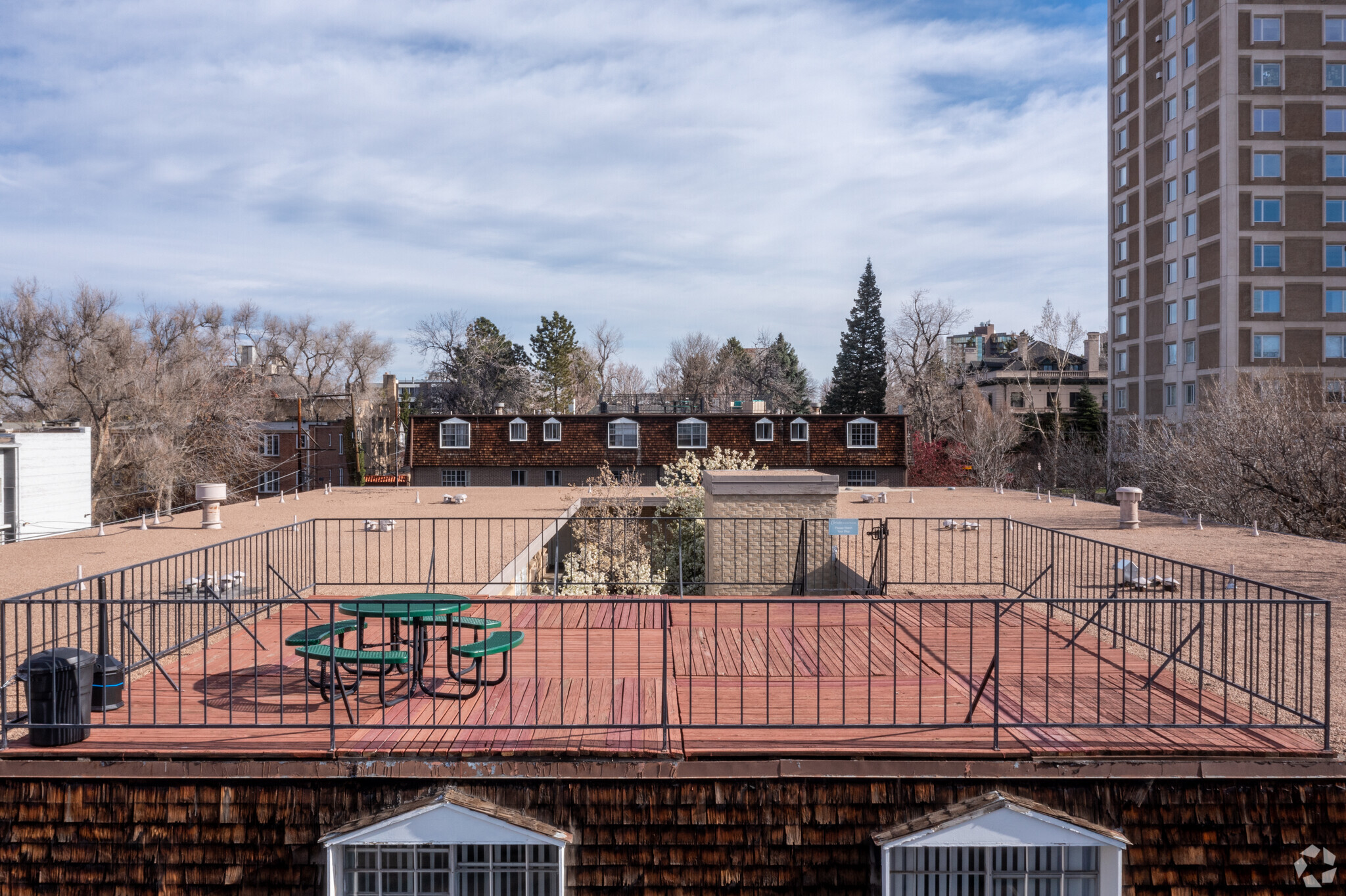 Rooftop Terrace - Carlisle on the Park Apartments