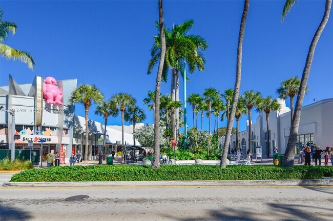 Building Photo - 1535 Meridian Ave