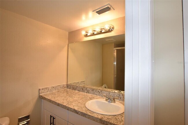 Building Photo - 5323 Indian Creek Dr