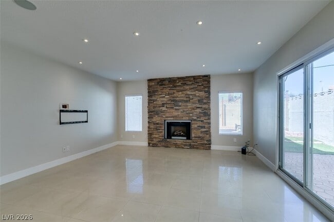 Building Photo - 5046 Schumann Dr