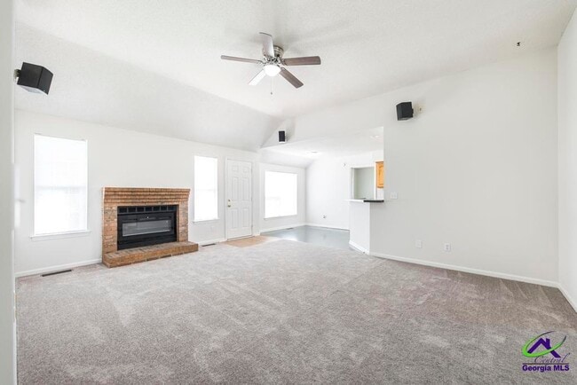 Building Photo - 1212 Willow Bend