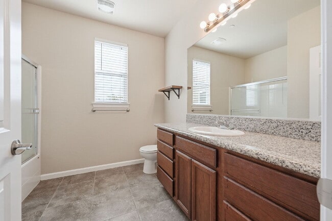 Building Photo - 669 Mission De Oro Dr