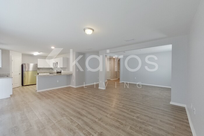 Building Photo - 2227 NW 11th Ct