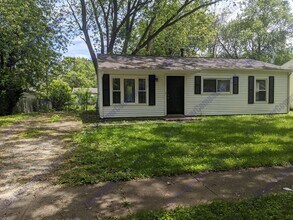 Building Photo - Available August 1st 2026!