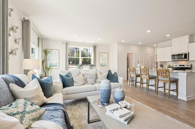 Building Photo - 1728 Harper Lily Ln