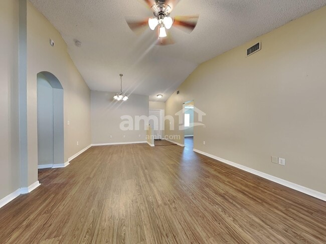 Building Photo - 4504 Reynolds Creek Ave