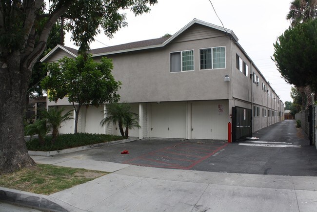 Building Photo - Passage Avenue Apartments