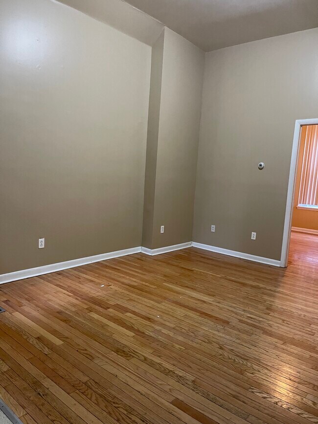 Building Photo - 1742 N 16th St