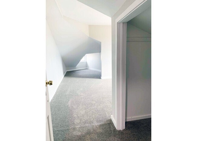 Building Photo - 3207 Jefferson Ave